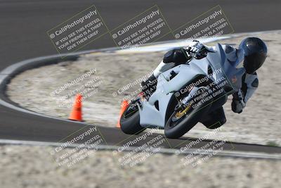 media/Nov-01-2025-TrackDaz (Sat) [[2b4d5192bc]]/A Group/12pm (Turn 2 (Outside)/